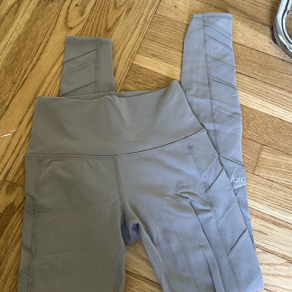 ALO Yoga Gray Leggings
